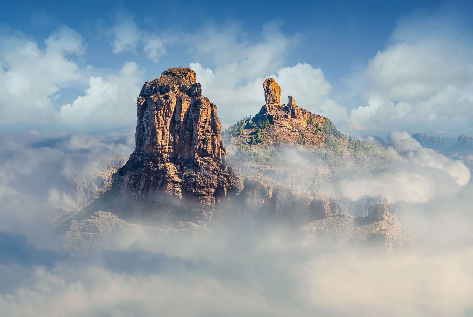 Roque Nublo and the Mountainous Heart of Gran Canaria – The Island Above the Clouds